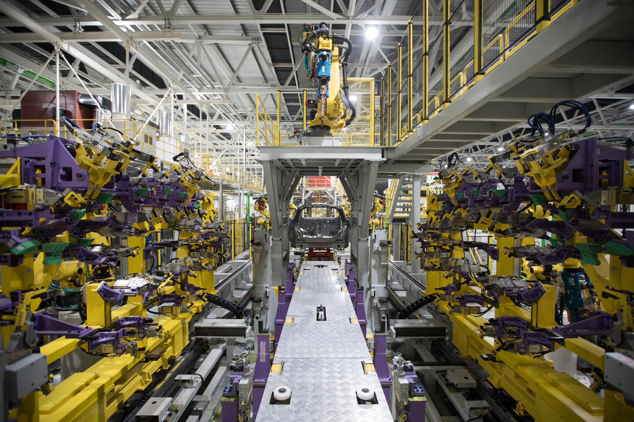 探秘威馬工廠 生產(chǎn)線與生產(chǎn)資質(zhì)已全面就緒，銷售蓄勢(shì)待發(fā)